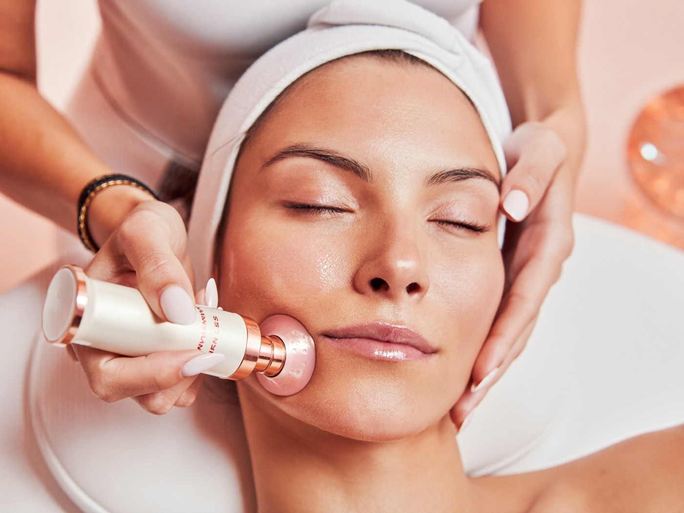 Dermaplaning Facial Treatment